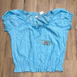 Van Heusen SZ XL ruffled sleeves Blue Blouse Lightweight